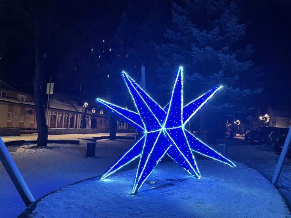 fenydekoraciok-varosok-kozsegek-bevasarlokozpontok-szamara (248)